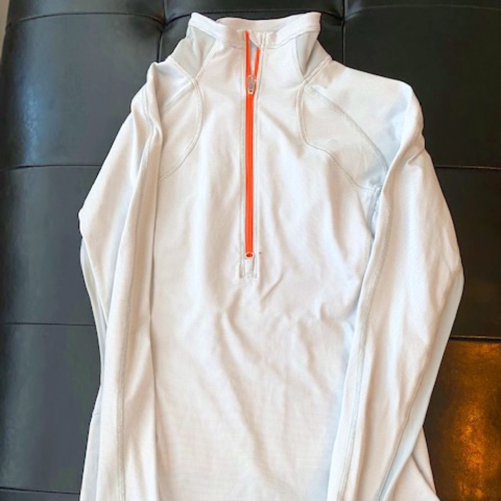 Lululemon Half Zip Pullover - Picture 2 of 5